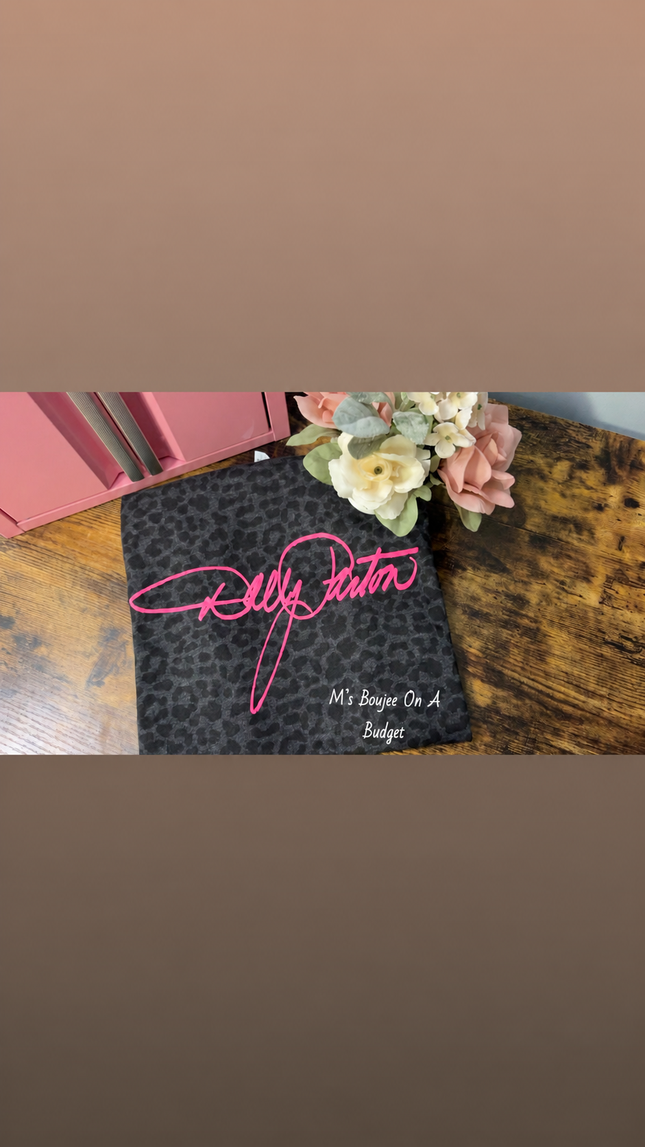 Dolly Signature Tee