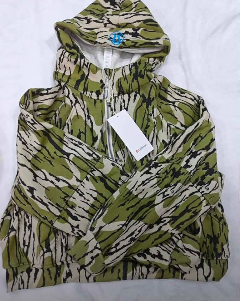 Camo Lulu Pullover