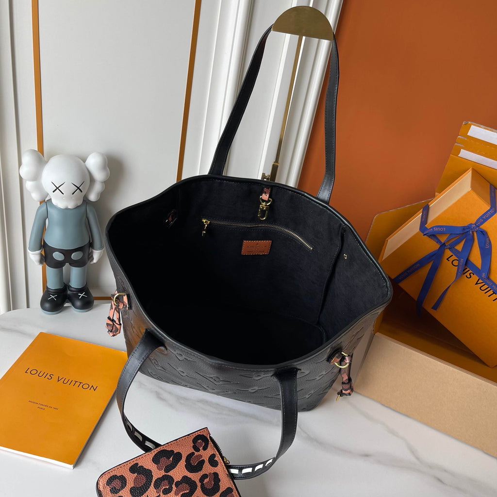Black and Brown Leopard Neverful